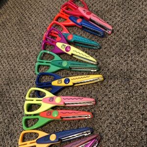 11 pairs crafting scissors